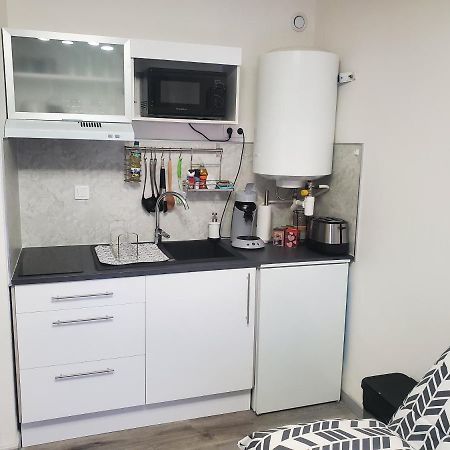 Apartamento Joli Petit Studio Au Centre De Carry Le Rouet Exterior foto