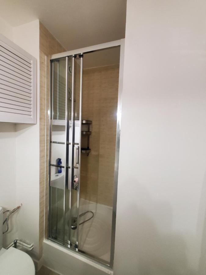 Apartamento Joli Petit Studio Au Centre De Carry Le Rouet Exterior foto