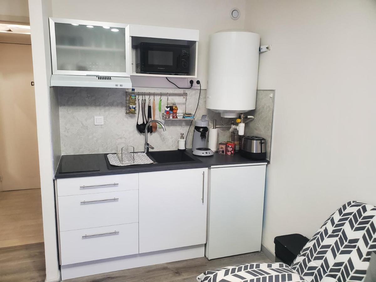Apartamento Joli Petit Studio Au Centre De Carry Le Rouet Exterior foto